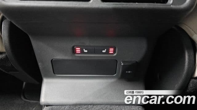 Land Rover Range Rover Velar 2.0 P250 R-Dynamic SE, 2023 19