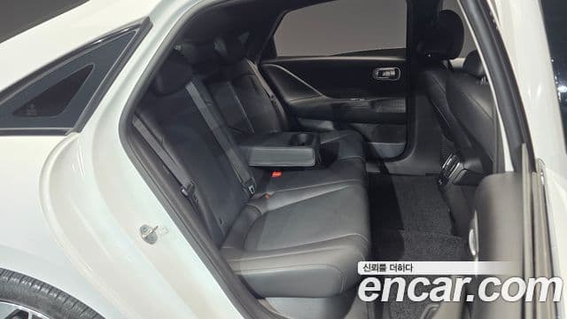 Hyundai Ioniq 6 Prestige, 2023 12