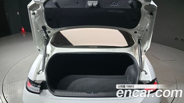 Hyundai Ioniq 6 Prestige, 2023 20