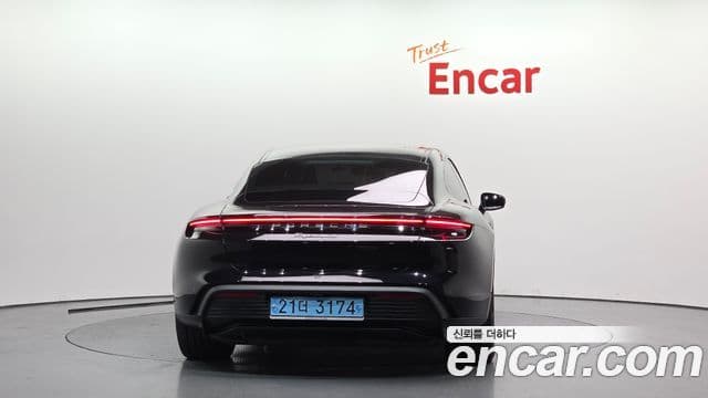 Porsche 타이칸 4S, 2023 4