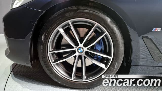 BMW 5시리즈 (G30) 520i M Sport, 2023 все фото