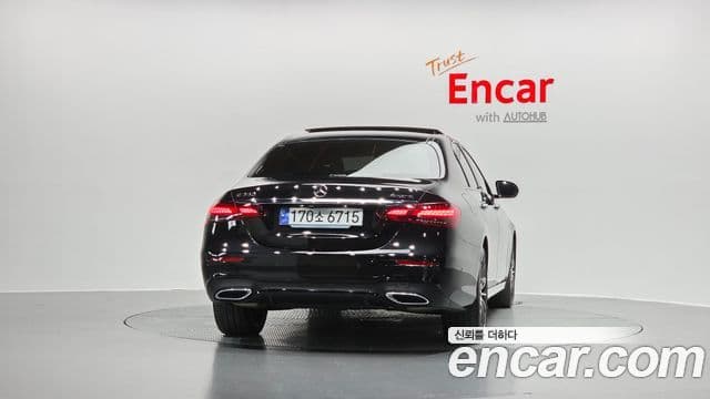 Mercedes-Benz E-класс W213 AMG Line, 2023 4