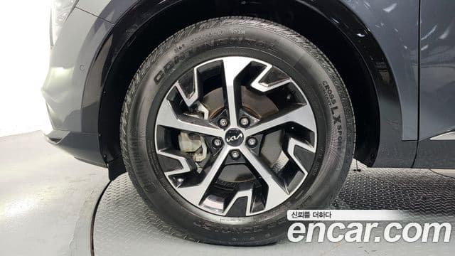 Kia Sportage 5세대 гибрид Signature 2WD, 2022 все фото