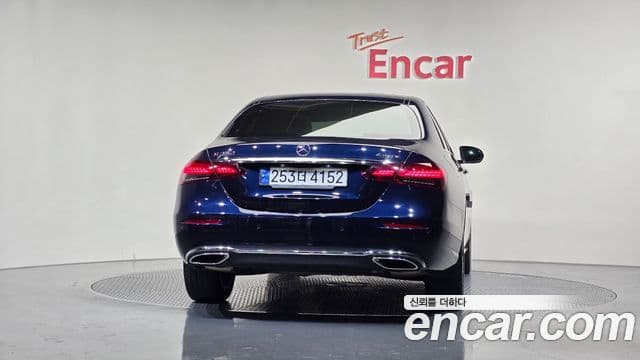 Mercedes-Benz E-класс W213 Avantgarde, 2021 4