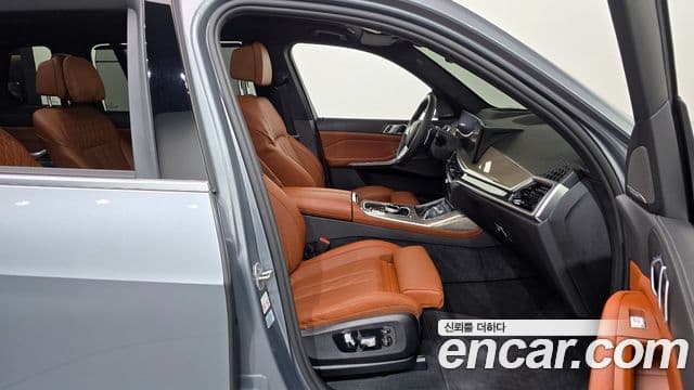 BMW X7 (G07) xDrive 40i Design Pure Excellence 6인승, 2023 11