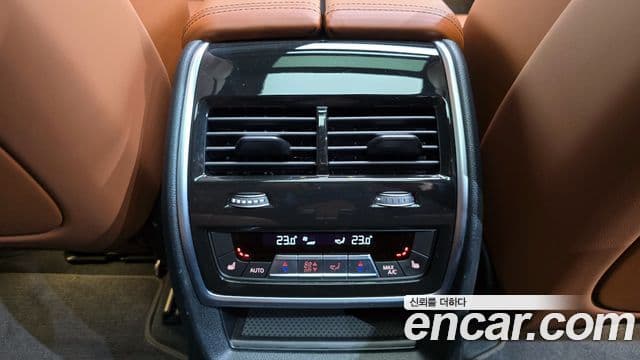 BMW X7 (G07) xDrive 40i Design Pure Excellence 6인승, 2023 19