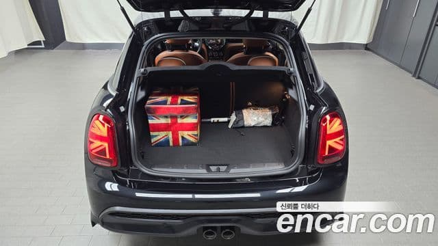 Mini Cooper S 3세대, 2024 20