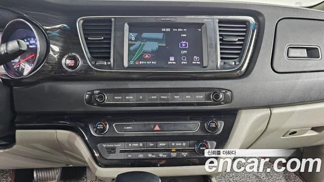 Kia The / новый New Carnival Prestige, 2019 15