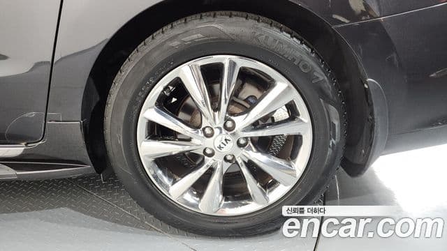 Kia The / новый New Carnival Special, 2019 все фото