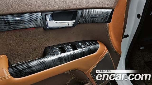 Kia Mohave 4WD KV300, 2014 19