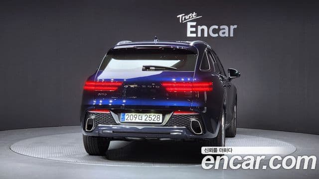 Genesis GV70, 2024 4