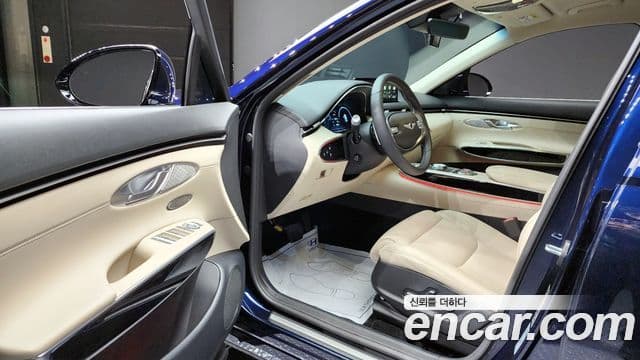Genesis GV70, 2024 11