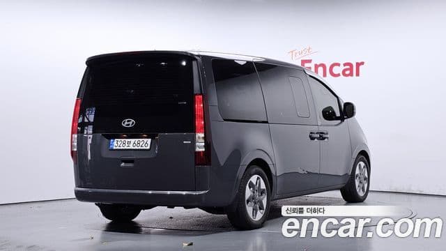 Hyundai Staria Modern, 2025 2