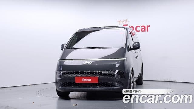 Hyundai Staria Modern, 2025 3