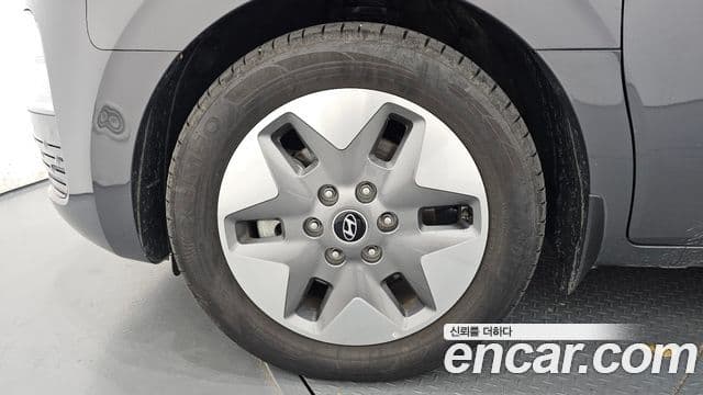 Hyundai Staria Modern, 2025 все фото