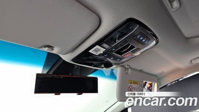 Hyundai Staria Modern, 2025 17