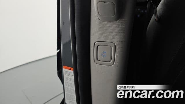 Hyundai Staria Modern, 2025 18