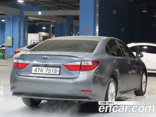 Lexus New ES300h XV60, 2015 4