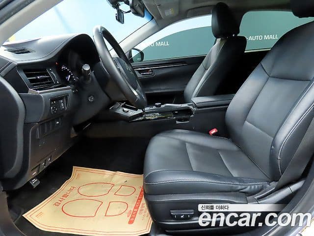 Lexus New ES300h XV60, 2015 6