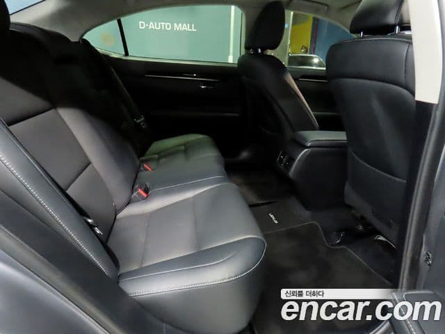 Lexus New ES300h XV60, 2015 8