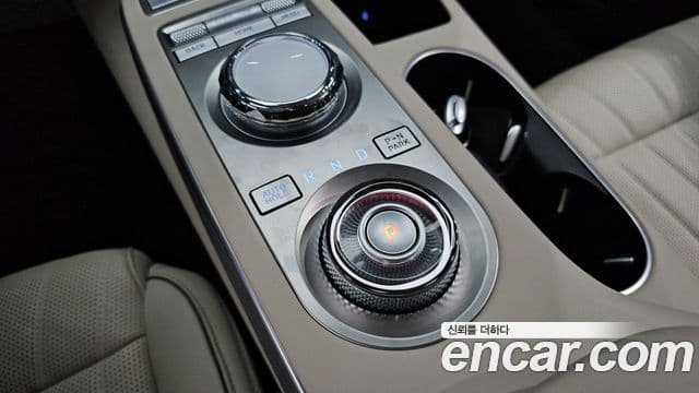 Genesis GV70, 2024 9