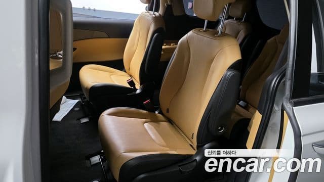 Kia Carnival 4세대 Prestige, 2023 11