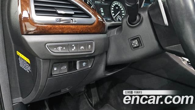 Genesis EQ900 Prestige, 2016 14