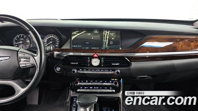 Genesis EQ900 Prestige, 2016 16