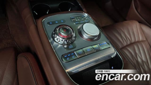 Genesis G90 (RS4) бензин 3.5 турбо AWD, 2023 9