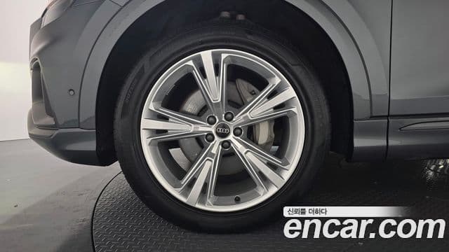 Audi Q8 (4M) Premium, 2023 все фото