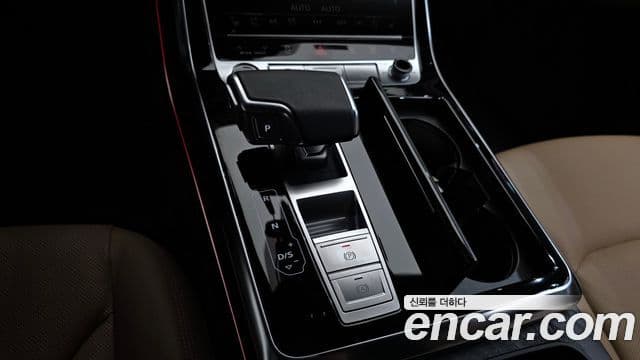 Audi Q8 (4M) Premium, 2023 9