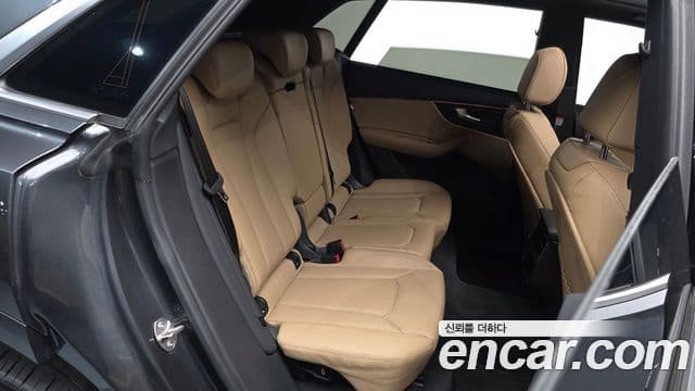 Audi Q8 (4M) Premium, 2023 12