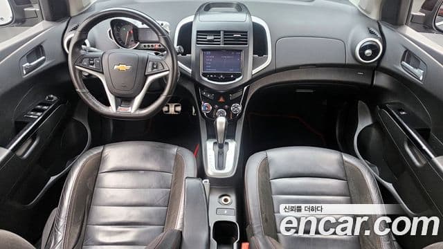 Chevrolet(GM대우) 아베오 хэтчбек 1.4 турбо RS, 2015 7