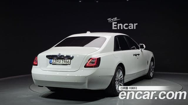 Rolls-Royce 고스트 2세대, 2021 2