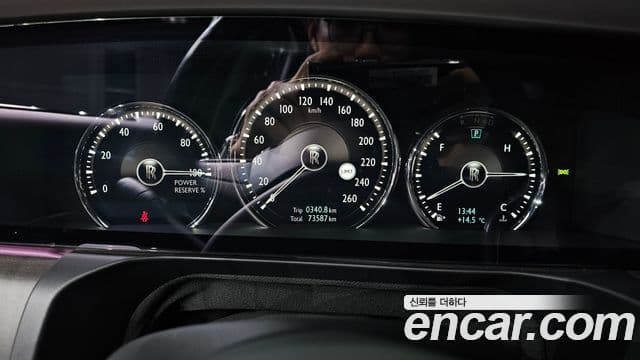 Rolls-Royce 고스트 2세대, 2021 8