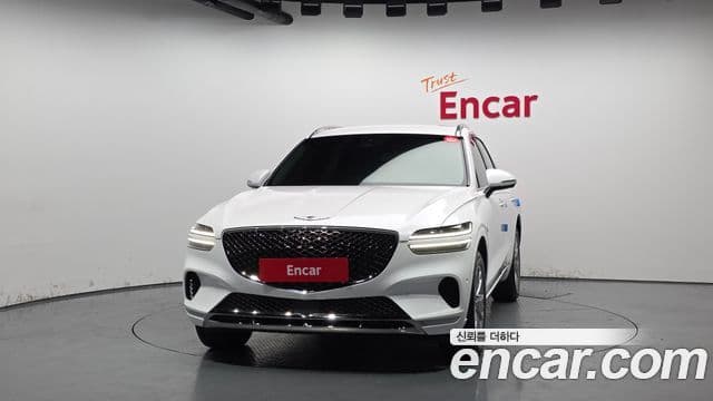 Genesis GV70, 2021 3