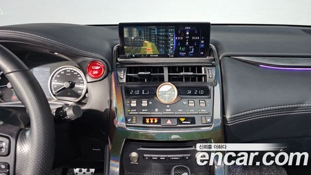 Lexus NX300 F-Sport, 2020 14