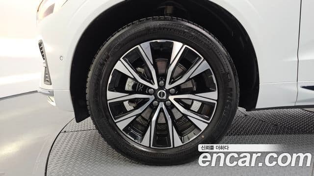 Volvo XC60 2세대 B5 Ultimate Bright, 2024 все фото