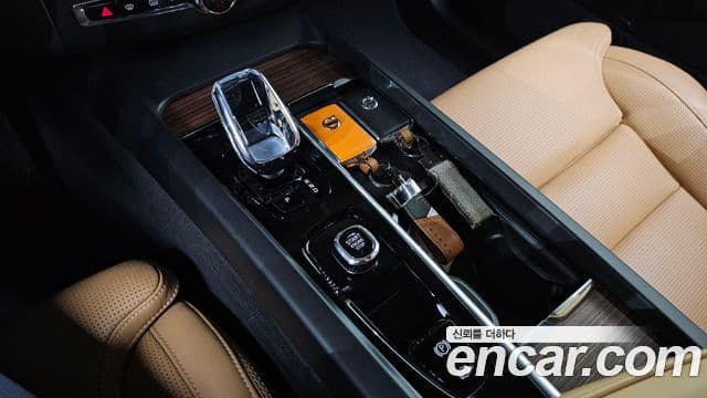 Volvo XC60 2세대 B5 Ultimate Bright, 2024 9