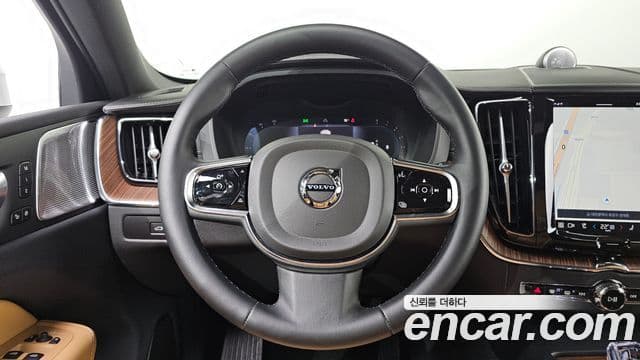 Volvo XC60 2세대 B5 Ultimate Bright, 2024 14