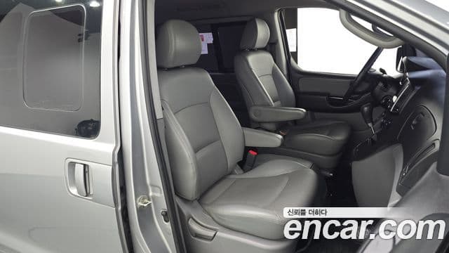 Hyundai Grand Starex Smart, 2017 10