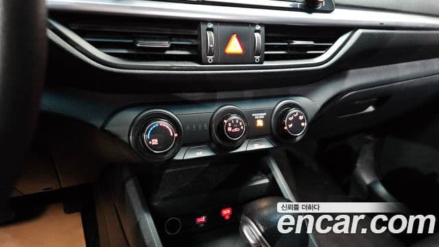 Kia The / новый New K3 2세대 Trendy, 2022 19