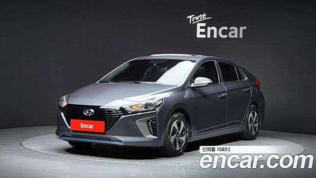 Hyundai Ioniq гибрид, 2016 1