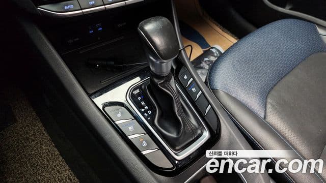 Hyundai Ioniq гибрид, 2016 9