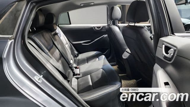 Hyundai Ioniq гибрид, 2016 13