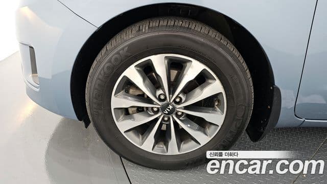 Kia All New Carnival Luxury, 2015 все фото