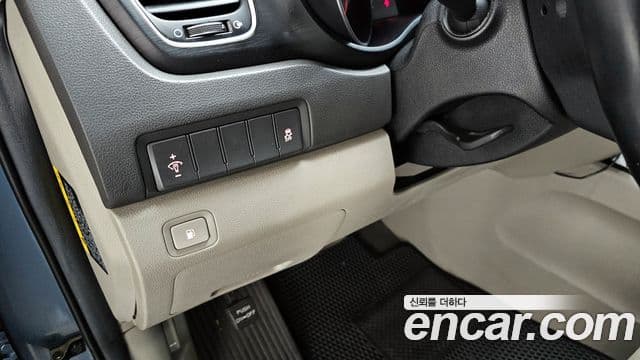 Kia All New Carnival Luxury, 2015 12