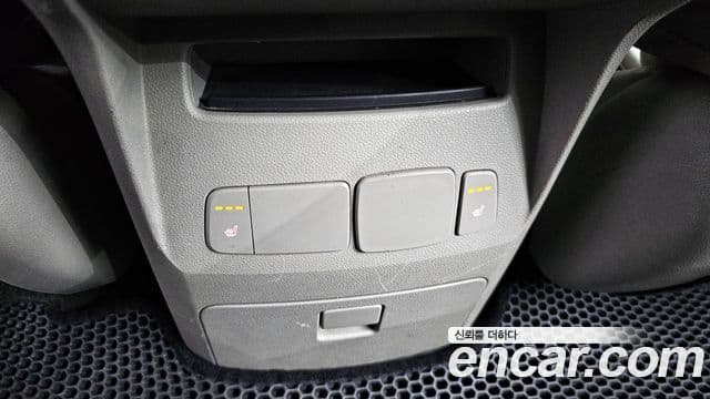 Kia All New Carnival Luxury, 2015 16