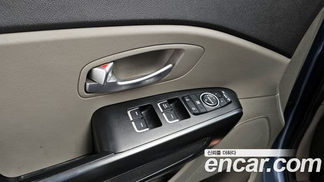 Kia All New Carnival Luxury, 2015 18
