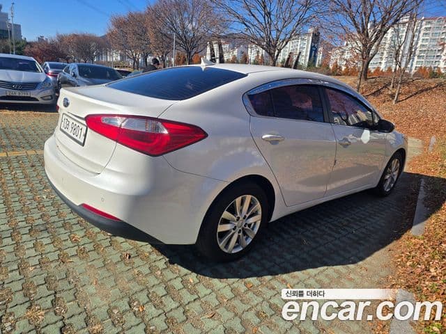 Kia K3 Trendy, 2015 4